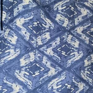 Tommy Bahama Men's XL Blue Patterned Short Sleeve Shirt